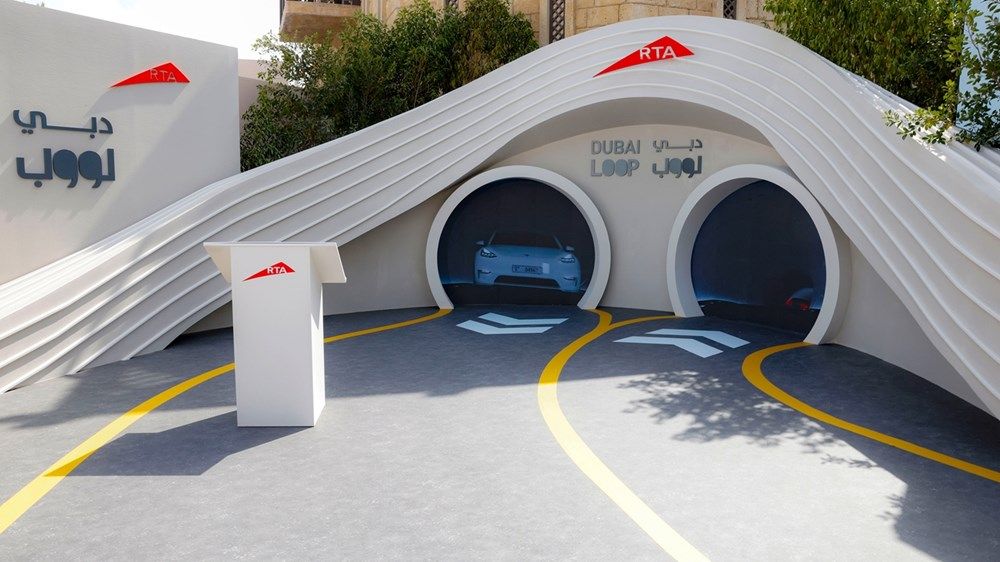 محمد بن راشد يطّلع على مشروعي «دبي لوب» و«جلايدوايز» لتعزيز التنقل الذكي والمستدام