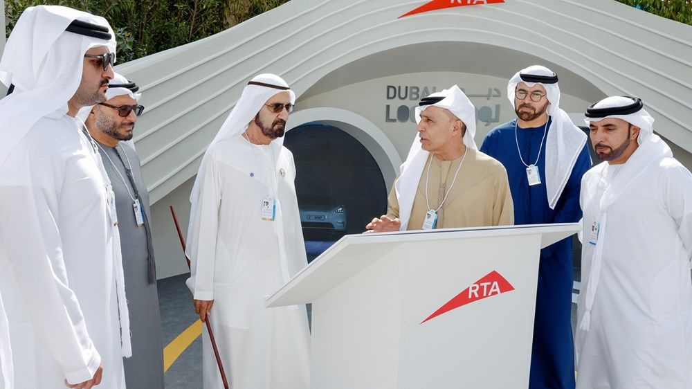 محمد بن راشد يطّلع على مشروعي «دبي لوب» و«جلايدوايز» لتعزيز التنقل الذكي والمستدام