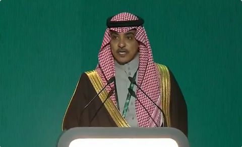 افتتح وزير الإعلام المنتدى السعودي للإعلام الخامس تحت شعار “الإعلام في عالم يتشكّل” لتعزيز الابتكار الإعلامي