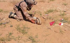 السعودية تواصل جهودها الإنسانية لتطهير الأراضي اليمنية من الألغام 4 images 68
