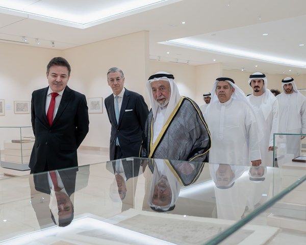 حاكم الشارقة يستقبل وزير الدولة للشؤون الثقافية في البرتغال