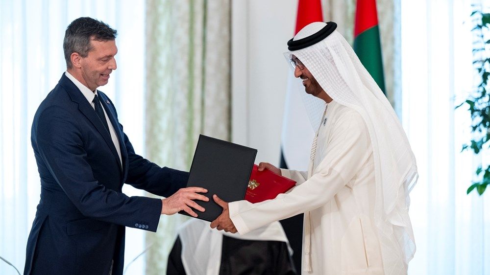 رئيس الدولة والمستشار الألماني يبحثان علاقات التعاون ويشهدان إعلان مذكرات تفاهم