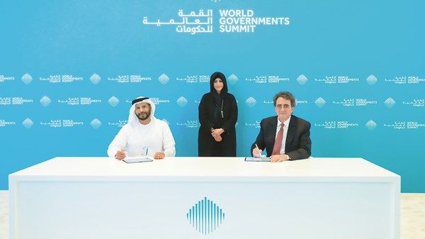 بحضور لطيفة بنت محمد.. بلدية دبي تتعاون مع معماريَين عالميَين لابتكار حلول ومشاريع حضرية رائدة