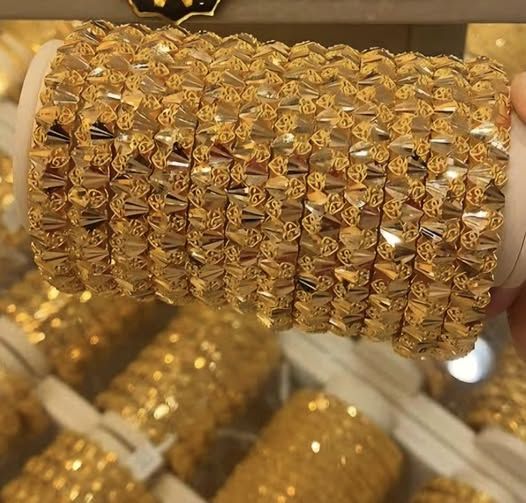 شاهد بالفيديو.. سرقة محل مجوهرات بشارع الوادي بأم درمان وقيمة المسروقات تقدر بــ(ترليون) جنيه