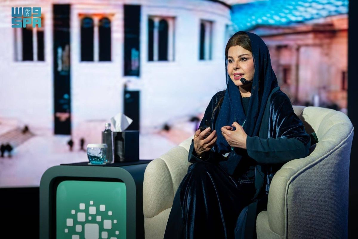 «الفن السعودي المعاصر.. 
هوية متجددة بملامح عالمية»