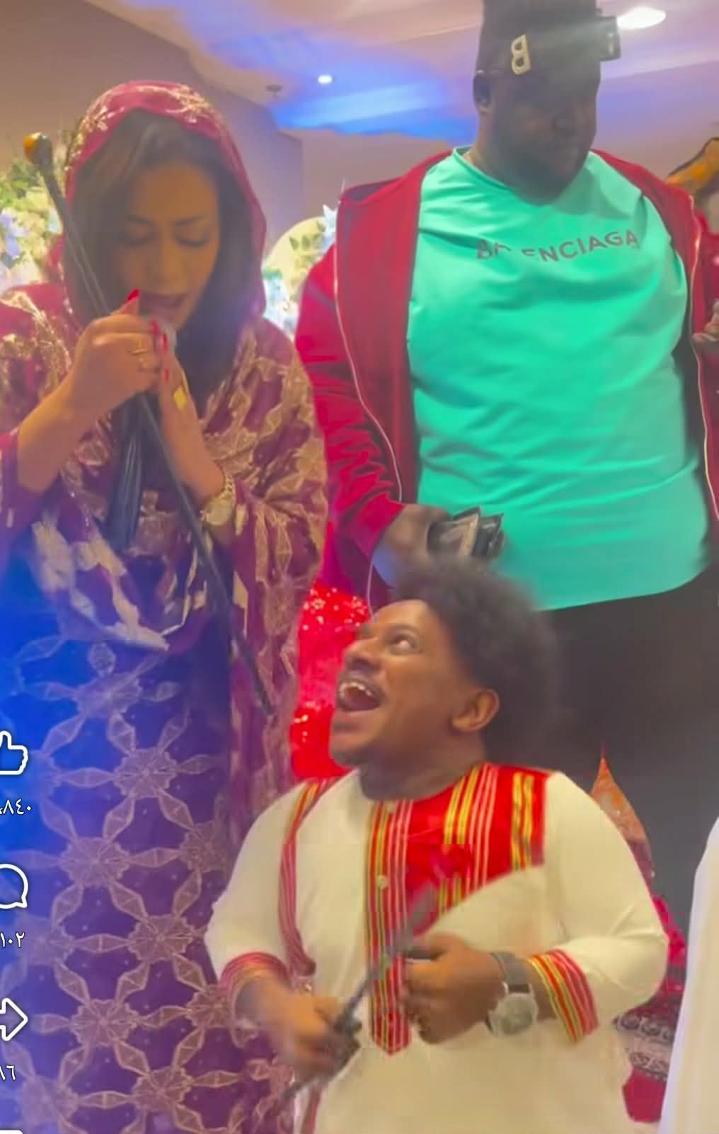 شاهد بالصورة والفيديو.. الفنانة إيمان الشريف تشعل حفل زواج صديقها “حتة” بأغنية (الزعلان كلمو) والعريس يتفاعل معها بالرقص