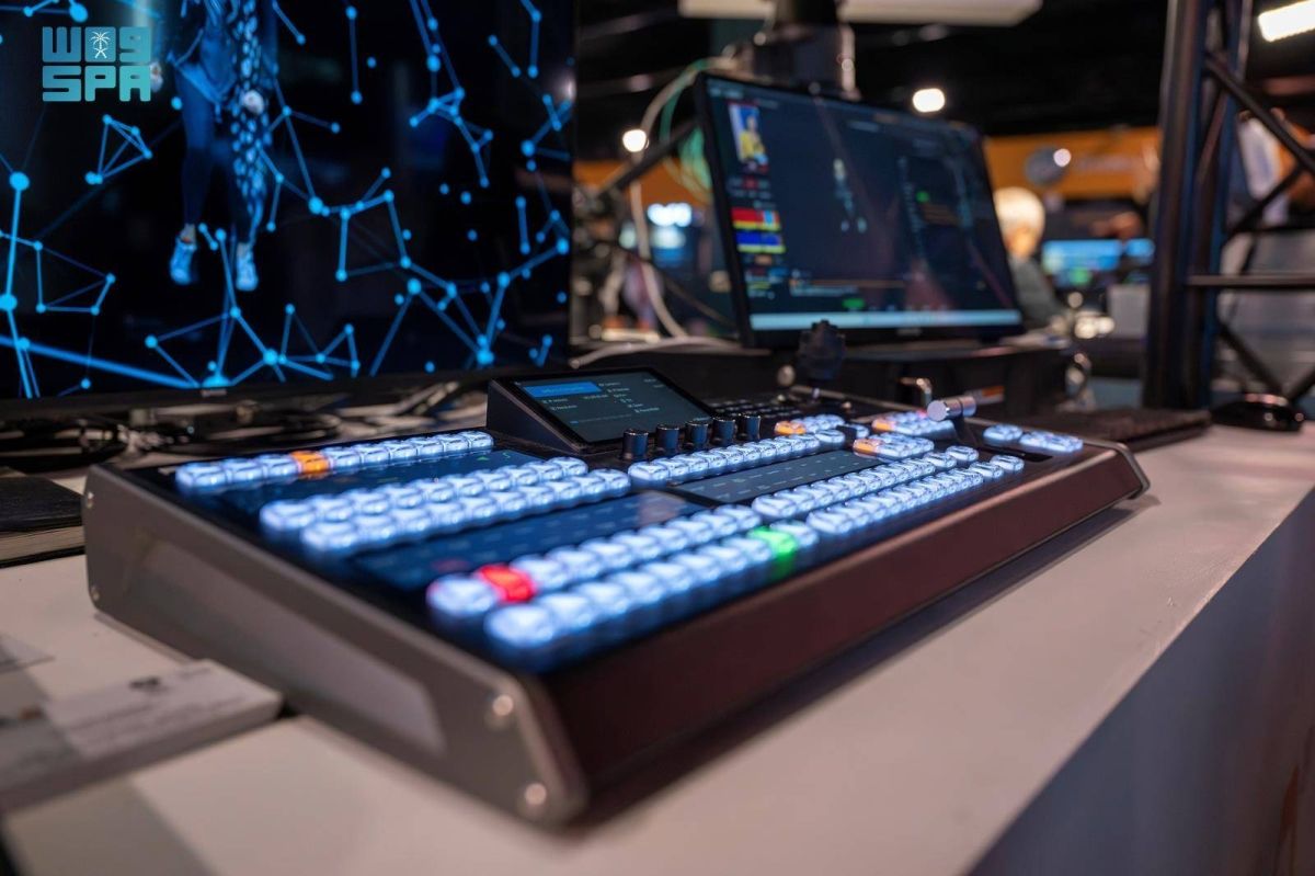 تقنيات حديثة تحفظ الذاكرة وتستشرف المستقبل في معرض «فوميكس»