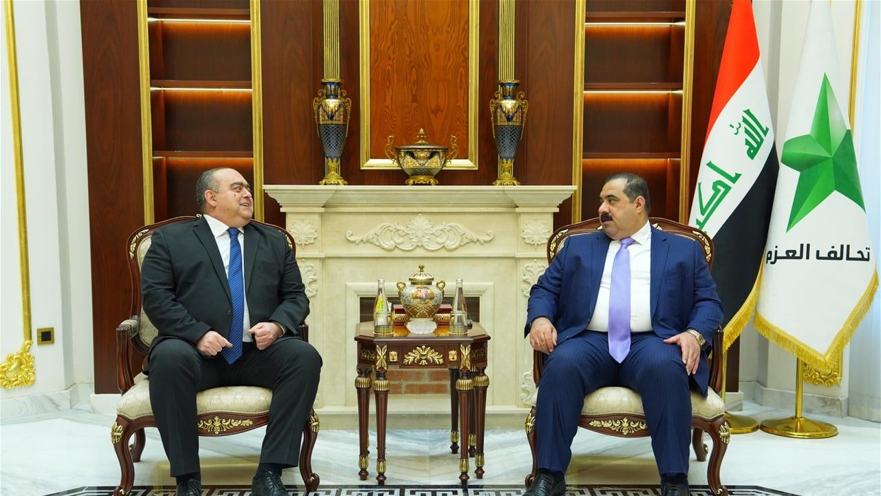 السفير الروماني في ضيافة السامرائي ومباحثات حول مستجدات المرحلة وتعزيز الحضور العراقي دولياً