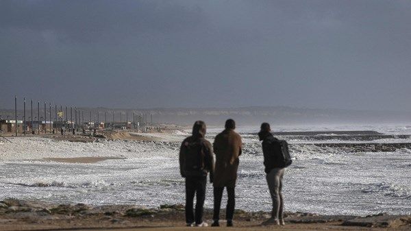 هدوء في شبه جزيرة أيبيريا بعد مرور العاصفة "مارتا"