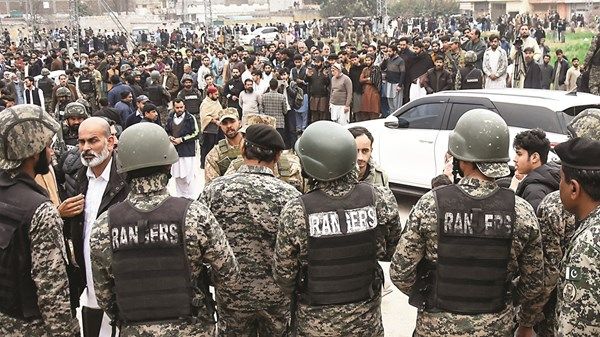 باكستان: الإرهابيون لا يمكنهم إضعاف معنويات الأمة