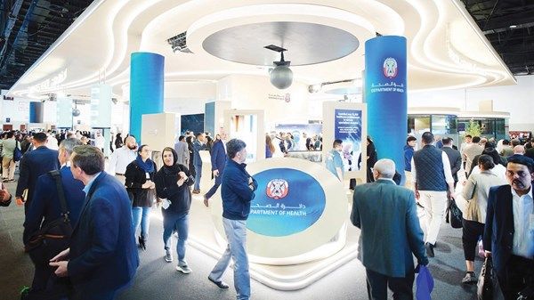 أبوظبي تستعرض نهجها الوقائي القائم على البيانات والذكاء الاصطناعي لصناعة مستقبل الصحة