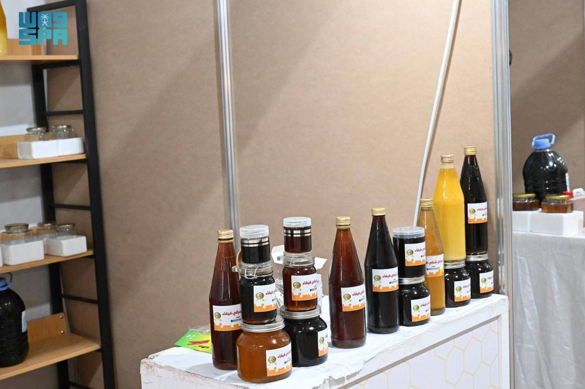 مبيعات معرض عسل جازان 
تتجاوز 2 مليون ريال خلال 10 أيام
