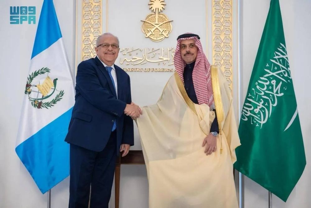 وزير الخارجية يلتقي نظيره الغواتيمالي