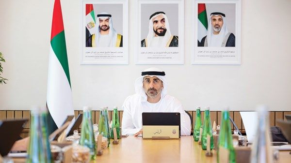 حمدان بن محمد بن زايد يترأس اجتماع مجلس الأنظمة الذكية ذاتية الحركة