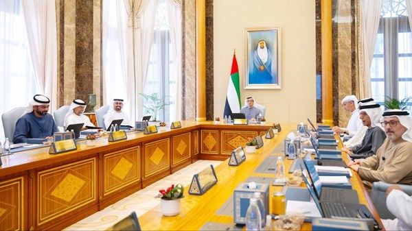 منصور بن زايد: بناء اقتصاد قوي يدعم مكانة أبوظبي عالمياً