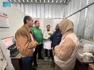مركز الملك سلمان للإغاثة يُدشن عيادة متخصصة للنساء والولادة بمستشفى العودة في غزة
