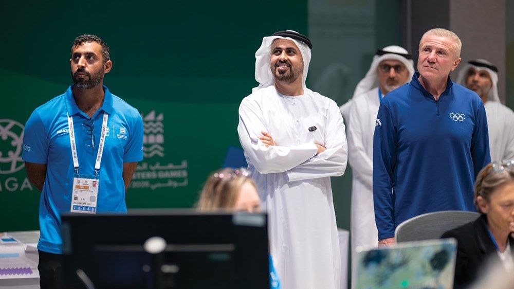 نهيان بن زايد وذياب بن محمد بن زايد يشهدان جانباً من فعاليات ألعاب الماسترز أبوظبي 2026