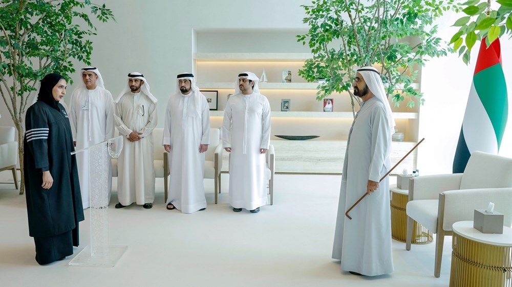 أمام محمد بن راشد.. 20 من أعضاء النيابة العامة الجُدد في دبي يؤدون اليمين القانونية