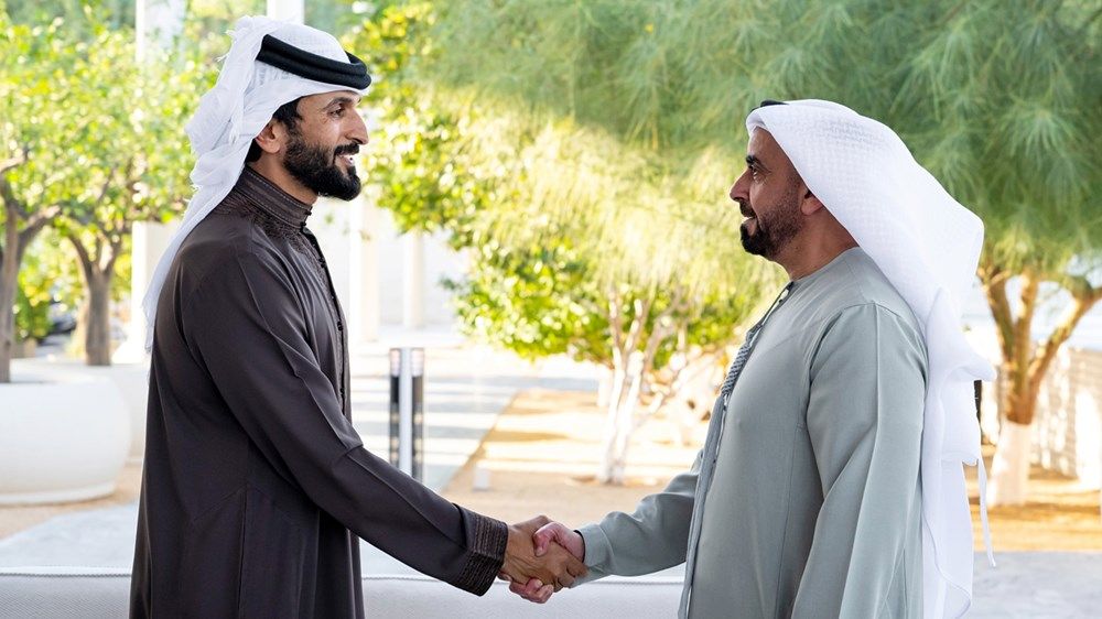 رئيس الدولة يستقبل ناصر بن حمد آل خليفة