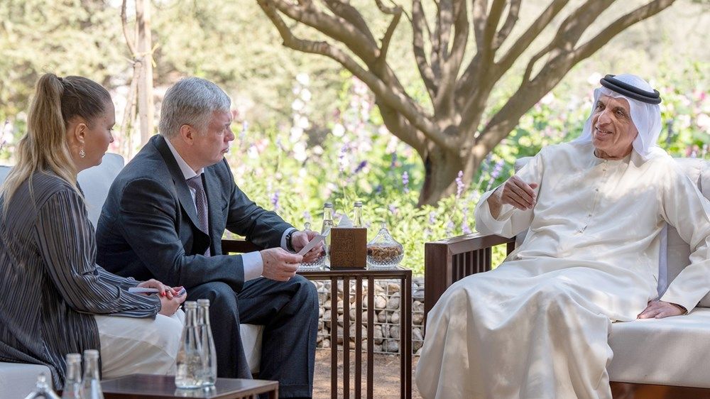 حاكم رأس الخيمة يستقبل محافظ إقليم أوليانوفسك في روسيا الاتحادية