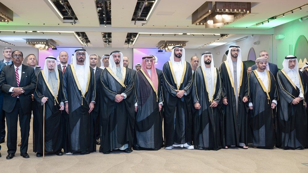 سيف بن زايد يحضر حفل سفارة دولة الكويت بمناسبة العيد الوطني الـ 65 وذكرى التحرير الـ 35