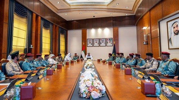 سيف بن زايد يترأس اجتماع مجلس قيادات الشرطة بوزارة الداخلية