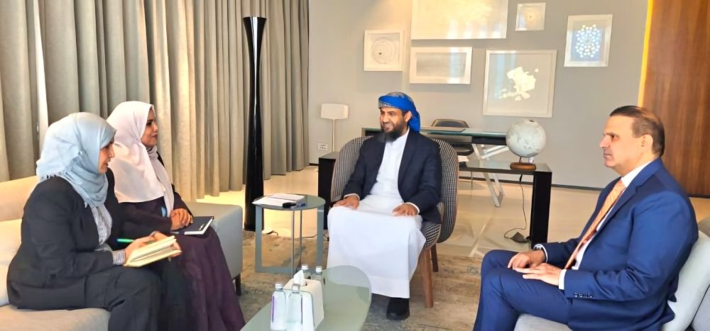 الحكومة اليمنية تعيد ترتيب البيت الداخلي استعدادا لمواجهة الحوثيين