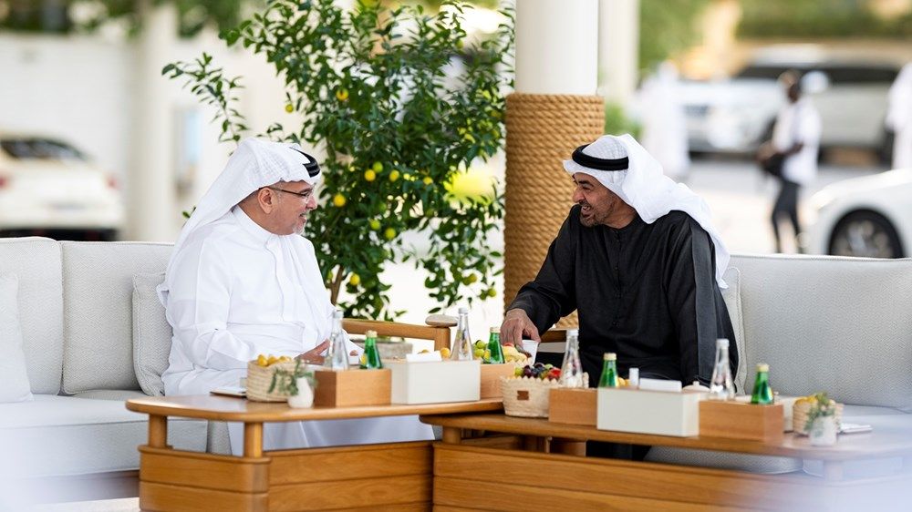 رئيس الدولة يستقبل ولي عهد البحرين
