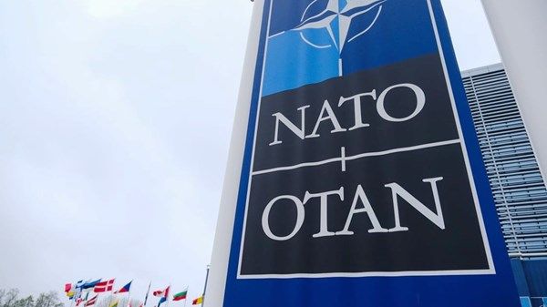 الناتو يؤكد انفتاحه على أي مبادرات تسرع إنهاء الحرب في أوكرانيا