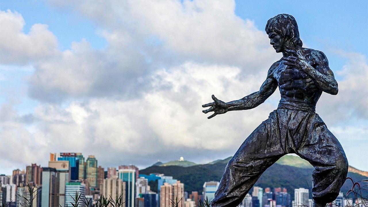 اليابان | احتضان التنين: لماذا لا يزال بروس لي أيقونة خالدة في اليابان؟