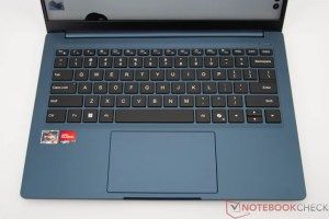 تكنولوجيا: كمبيوتر محمول مقاس 14 بوصة بسعر منخفض: مراجعة Chuwi CoreBook Air بمعالج AMD Ryzen