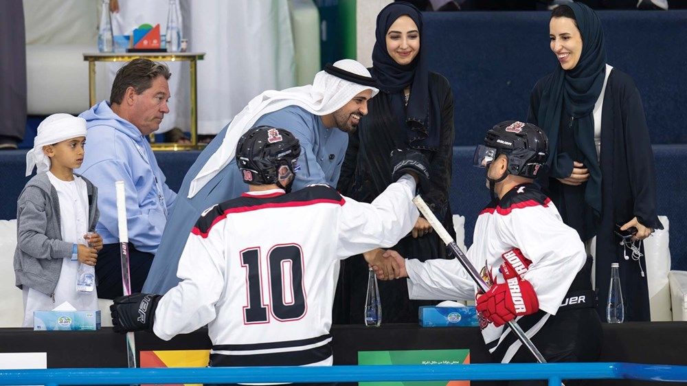 ذياب بن محمد بن زايد يشهد جانباً من منافسات بطولة هوكي الجليد ضمن فعاليات ألعاب الماسترز أبوظبي 2026