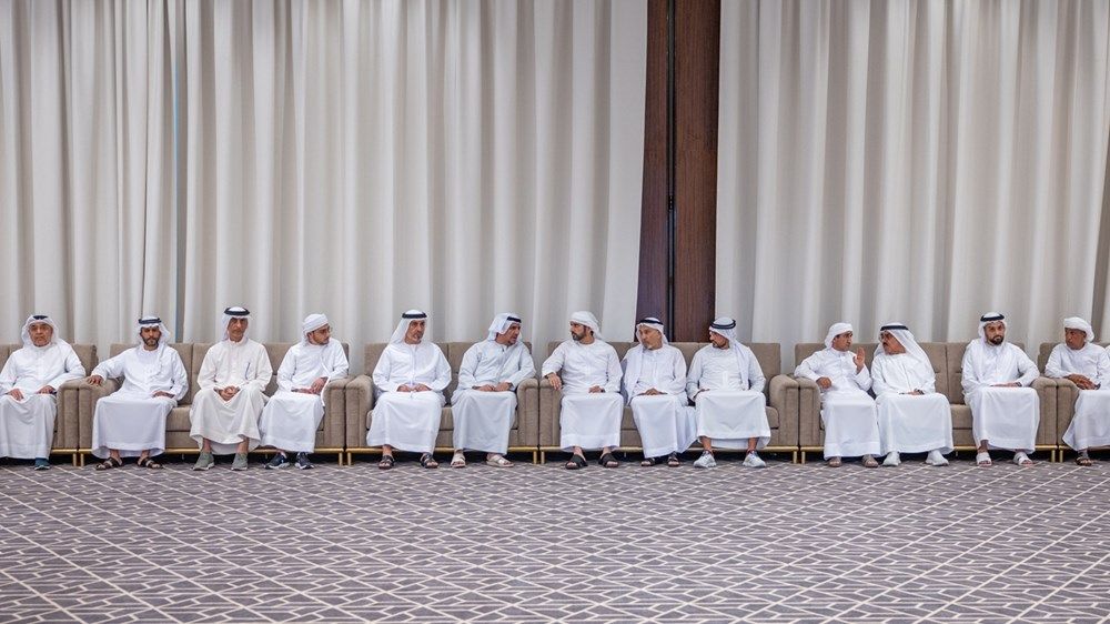 حمدان بن محمد يقدّم واجب العزاء في وفاة عبدالمجيد صديقي