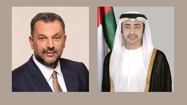 عبدالله بن زايد ووزير خارجية البوسنة والهرسك يبحثان العلاقات الثنائية بين البلدين