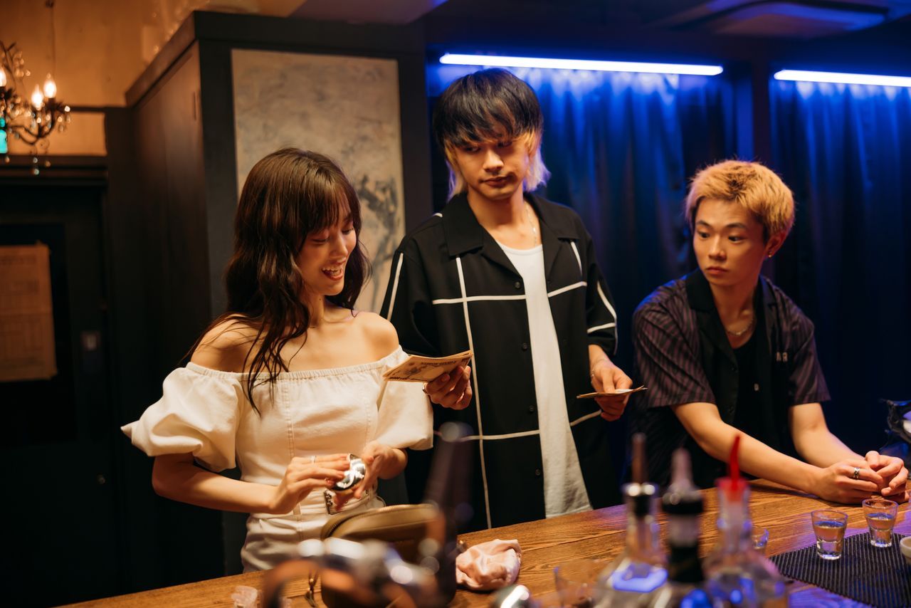 اليابان | فيلم هوية الأحمق يكشف روابط رجال تورّطوا في ”وظائف الظل“