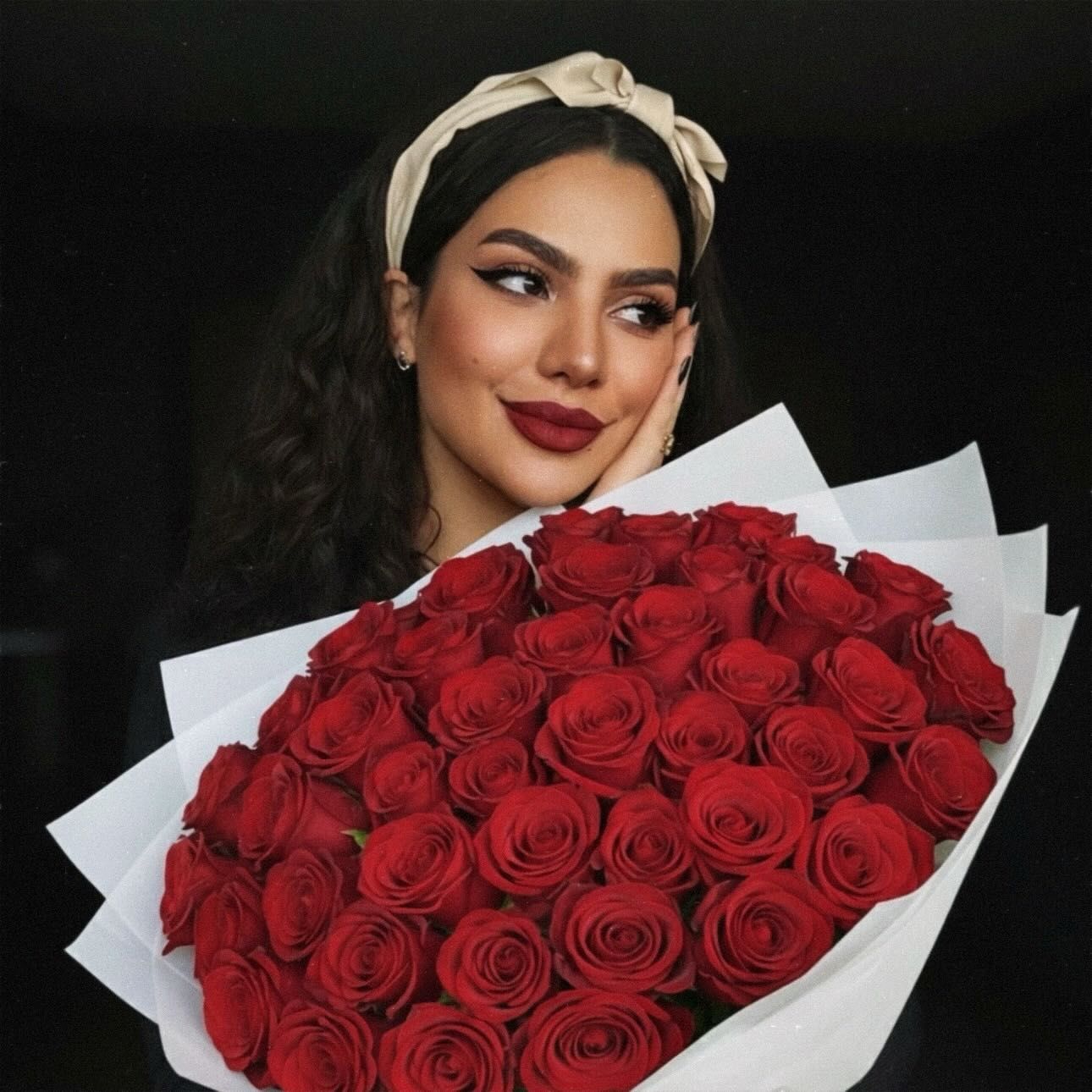 شاهد بالصور.. الحسناء السودانية “لوشي” تحتفل بعيد الحب بطريقة ملفتة