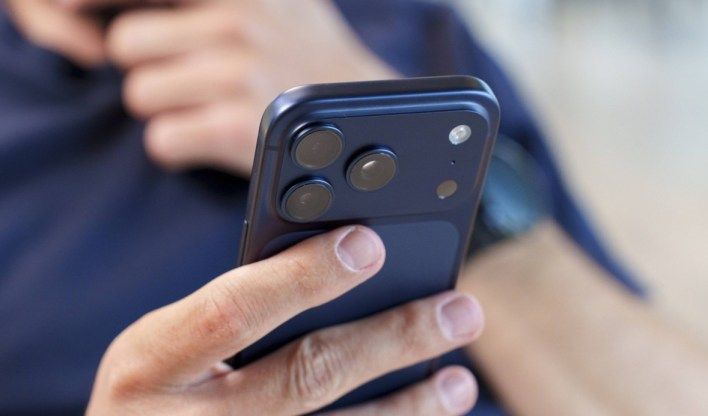 تكنولوجيا: تسريب يتوقع اعتماد آيفون على eSIM فقط في أوروبا خلال الفترة المقبلة