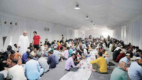 «الهلال الأحمر» تباشر إقامة الخيام الرمضانية وتوسِّع مظلة مبادراتها خلال الشهر الكريم