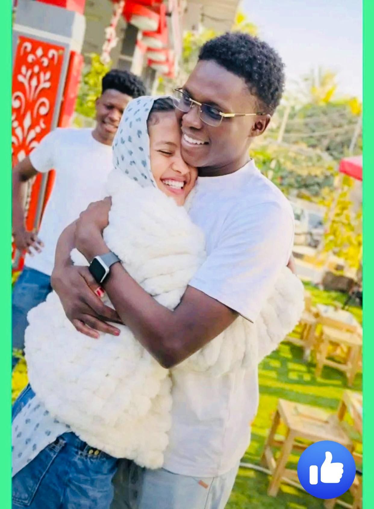 شاهد.. بعد فيديو “الأحضان” المثير مع شاب بالقاهرة.. التيكتوكر “البشوشة” تعتذر للشعب السوداني: (غلطانة وما عندي عذر)