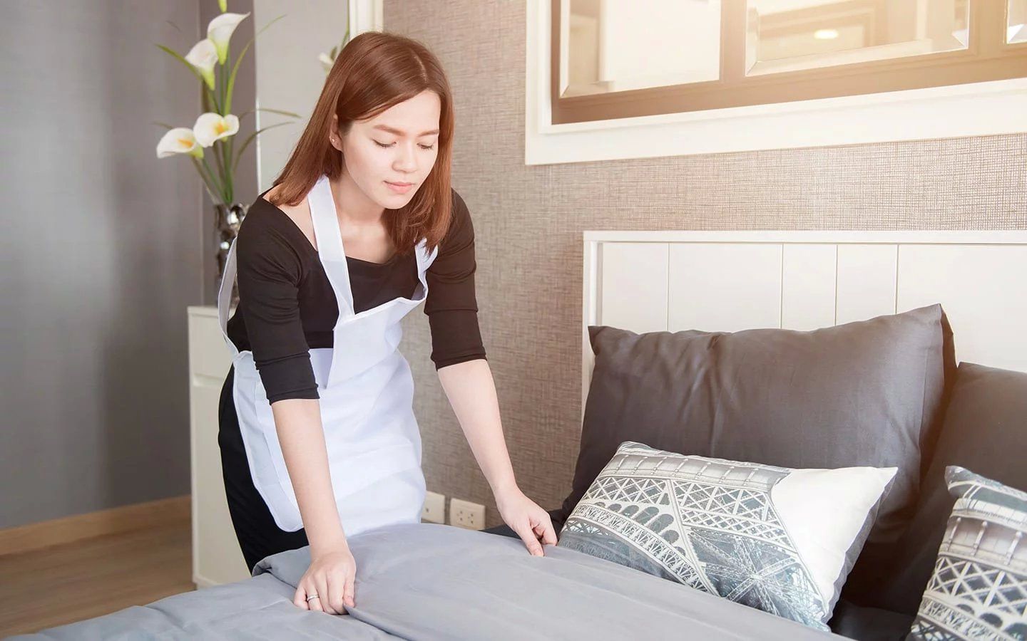 كيف اسوي تنازل عن خادمه؟ طريقة نقل كفالة عاملة منزلية