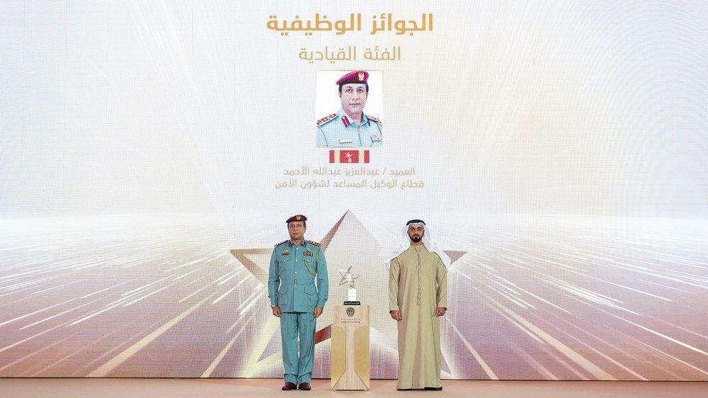 سيف بن زايد يكرِّم الفائزين بجائزة وزير الداخلية للتميز في دورتها السابعة