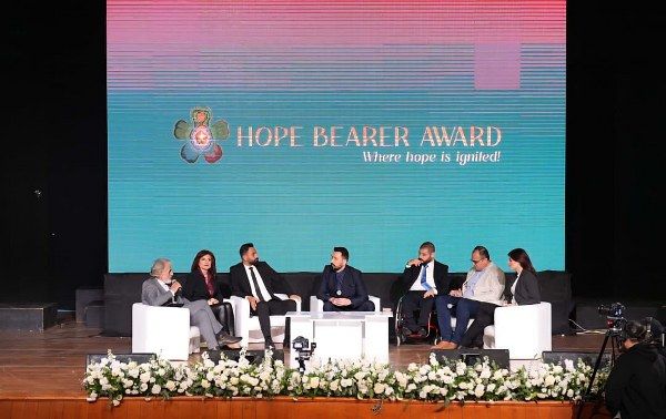 بالصور: “جائزة حامل الأمل”: وجوه لبنانية تحوّل التجربة الفردية إلى قوة جماعية