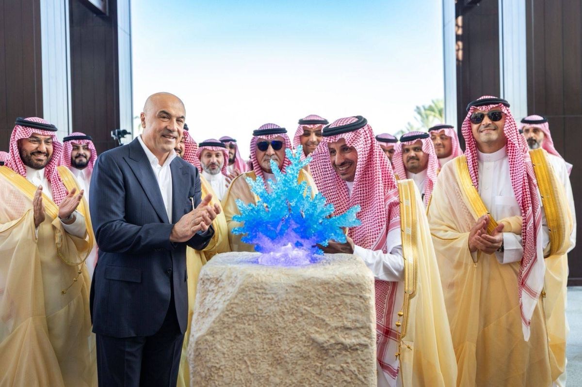 وزير السياحة يفتتح منتجع «ريكسوس مرجانة»