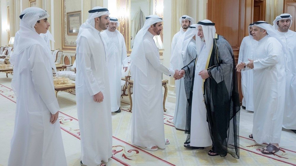 حاكم الشارقة يستقبل المهنئين بشهر رمضان المبارك