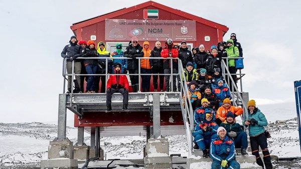 «الوطني للأرصاد» يختتم بعثته العلمية الثانية في «أنتاركتيكا» بتأسيس أول مختبرات إماراتية