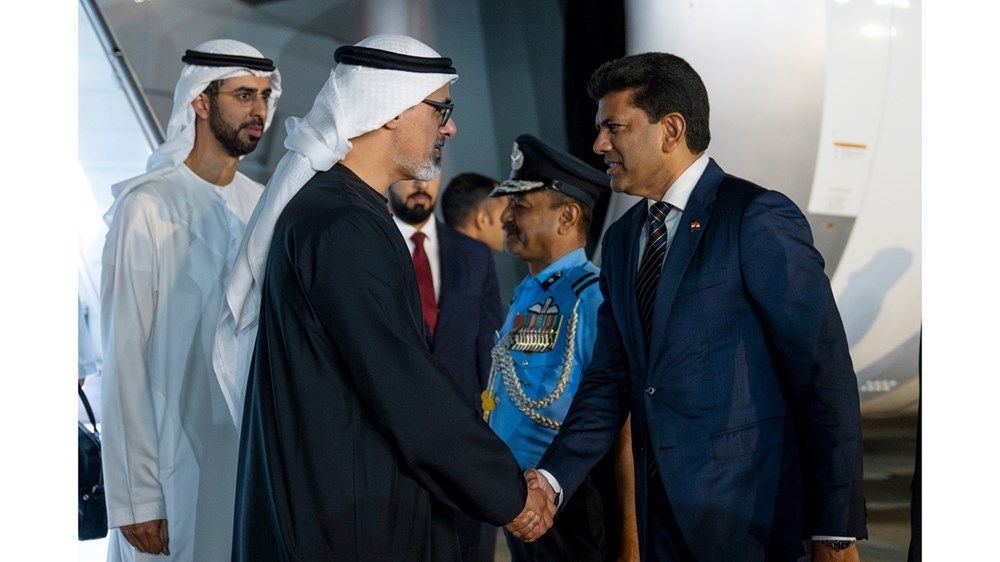 نيابة عن رئيس الدولة.. ولي عهد أبوظبي يصل إلى العاصمة الهندية نيودلهي للمشاركة في أعمال «قمة تأثير الذكاء الاصطناعي»