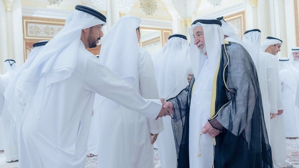حاكم الشارقة يستقبل المهنئين بشهر رمضان المبارك