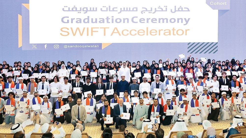 نهيان بن مبارك: تأهيل شبابنا لمواجهة تحديات المستقبل بثقة وكفاءة