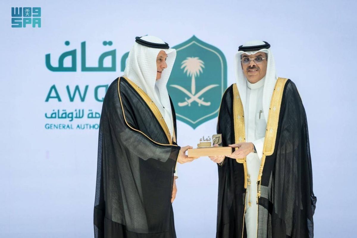 وزير «البيئة» يطلق صندوق «نماء»