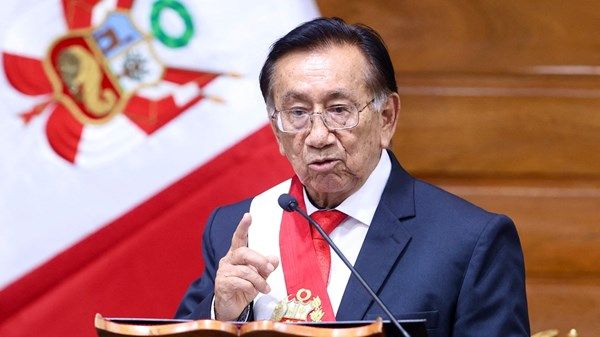 انتخاب خوسيه بالكازار رئيساً مؤقتاً للبيرو